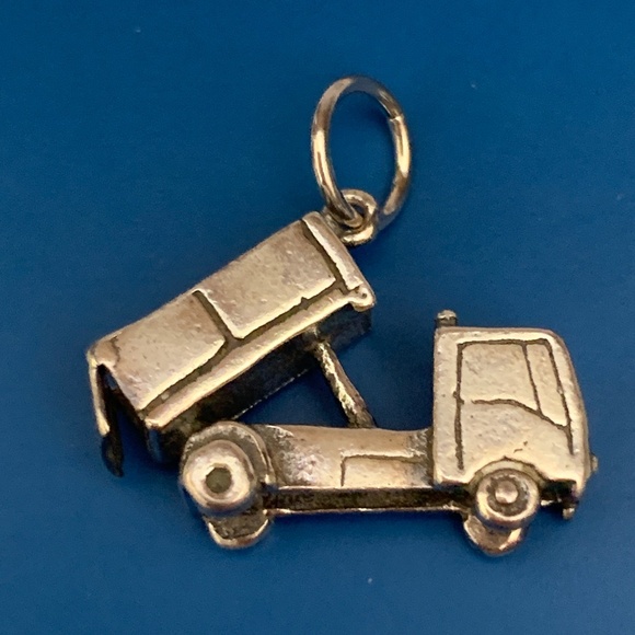 .925 Dump Truck Sterling Silver Jewelry Charm #transportation #vintage #travel - Picture 1 of 3